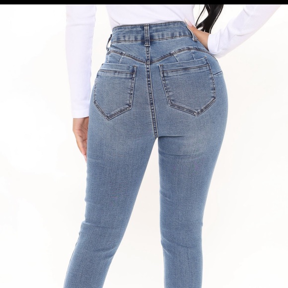 Fashion Nova Angela Exposed Button Skinny Jeans - Picture 3 of 4